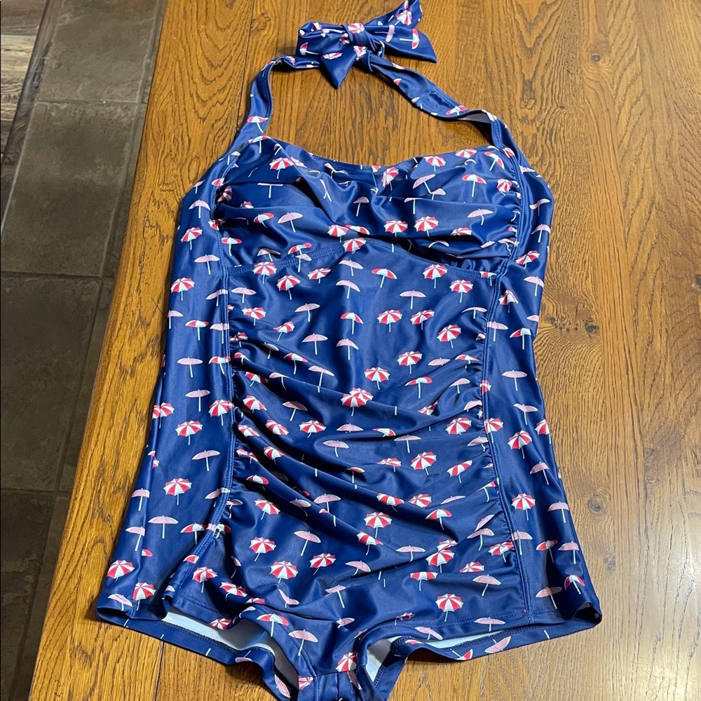 NWOT Elegant Inspired Boy-leg One piece Ruched Monokini Umbrella Print Swimsuit